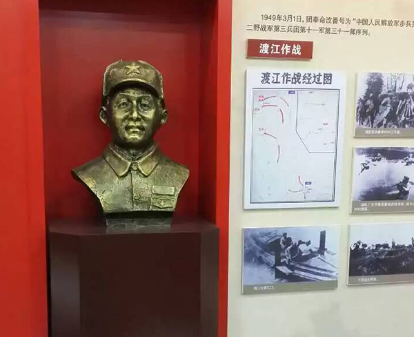 玻璃钢浮雕3